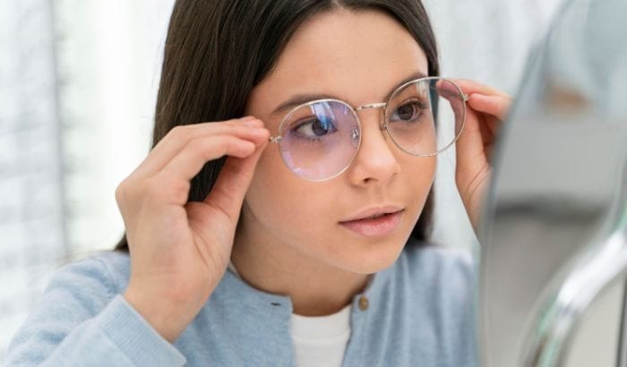 Lentes de Policarbonato: Como Escolher a Melhor Opção para sua Ótica e seus Clientes